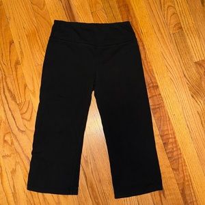 Marika magic cropped pants